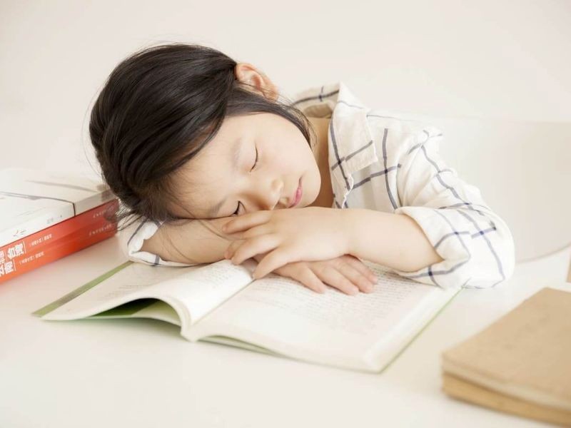 Dành hết thời gian cho game khiến việc học của con ngày càng sa sút