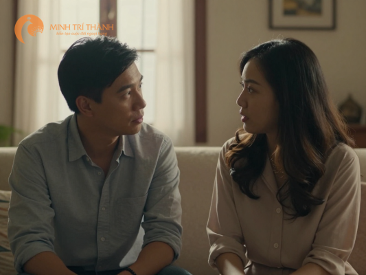 Sẵn sàng lắng nghe cảm xúc của đối phương là bước đầu cho một mối quan hệ tốt đẹp
