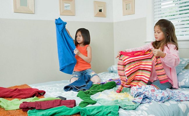 Cha mẹ học cách 'lười' để con tự lập