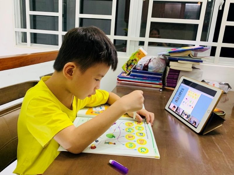 Chữa bệnh lười học cho con