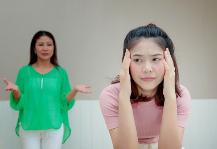 Cha mẹ hay mắc sai lầm áp đặt mong muốn của mình lên con