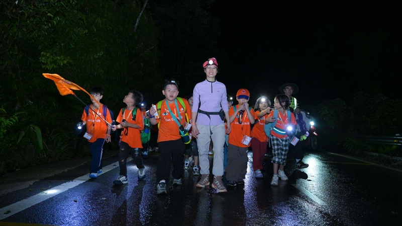 Hành trình leo núi xuyên đêm với những khó khăn thử thách nhưng đều không làm “chiến binh” nào bỏ cuộc