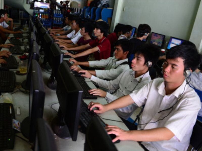 Hầu hết cha mẹ không biết vì sao con mình lại lao vào game, internet