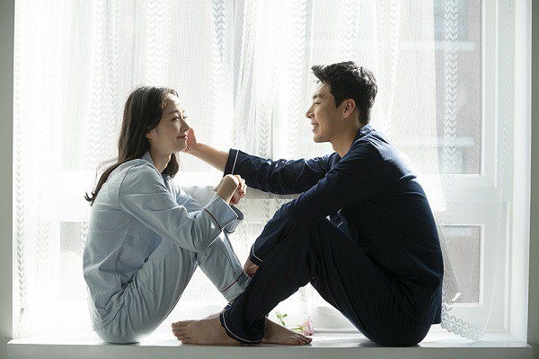 Những lần tâm sự khiến cặp đôi gắn kết, vun bồi tình yêu trong hôn nhân