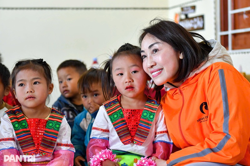 Minh Trí Thành tài trợ điểm trường tại Cao Bằng 1