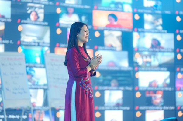 Chuyên gia tâm lý Nguyễn Thị Lanh chia sẻ tại chương trình