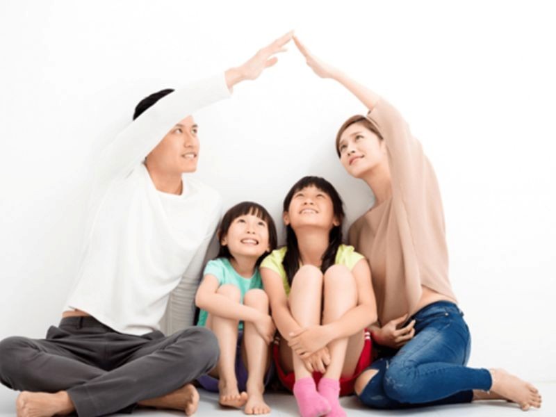 Cha mẹ bình an, con lớn lên trong hạnh phúc