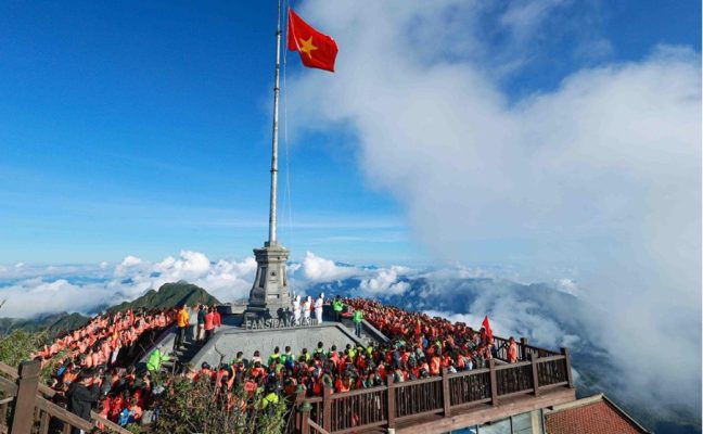 600 dấu chân bản lĩnh chinh phục đỉnh Fansipan