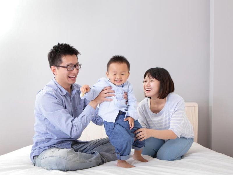 Cách dạy trẻ 1 tuổi bướng bỉnh