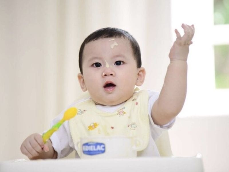 Cách dạy trẻ 1 tuổi bướng bỉnh