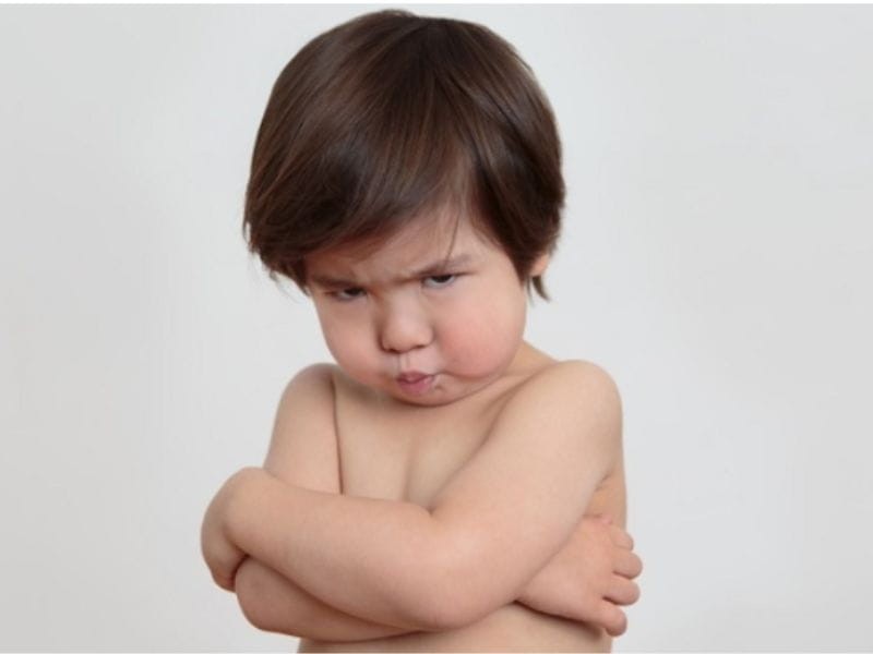 Cách dạy trẻ 2 tuổi bướng bỉnh