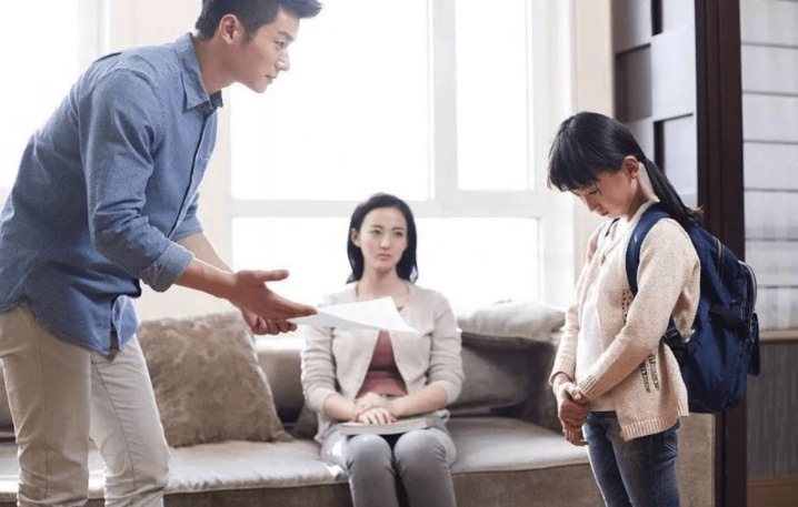 Cha mẹ bạo hành bằng lời nói con tổn thương