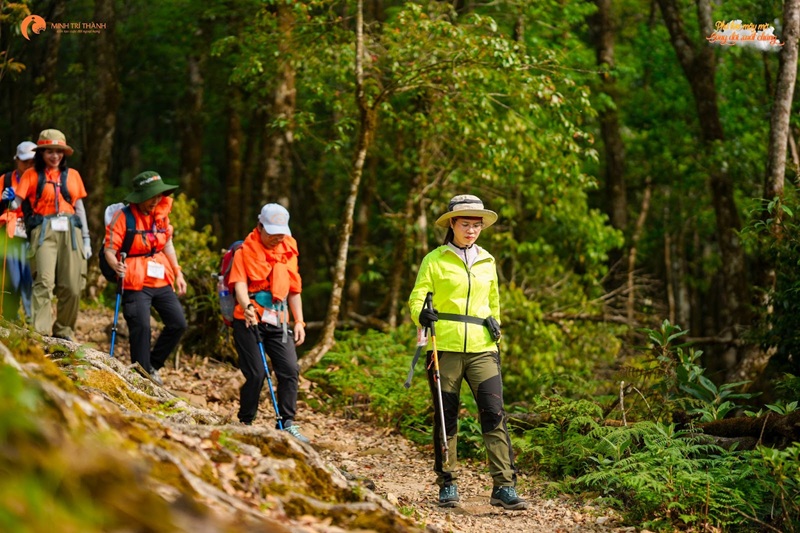 Chinh phục Fansipan và hành trình của những dấu chân bản lĩnh