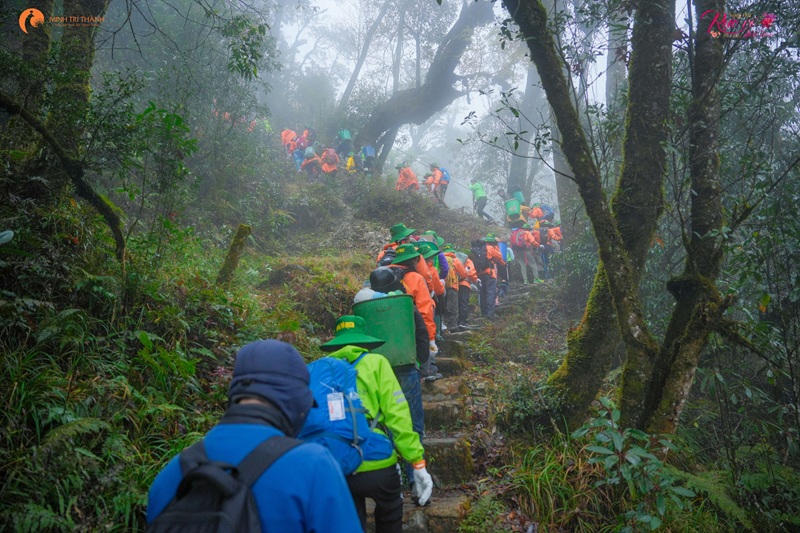 Hành trình chinh phục Fansipan là một hành trình đủ độ khó với nhiều thử thách dọc đường