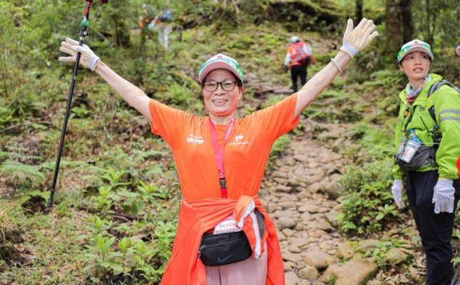 Hành trình truyền cảm hứng của cụ bà 86 tuổi chinh phục đỉnh Fansipan