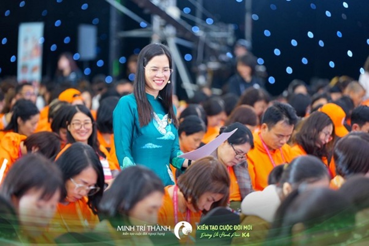 Chuyên gia Nguyễn Thị Lanh chia sẻ, yêu thương bản thân chính là lối về hạnh phúc