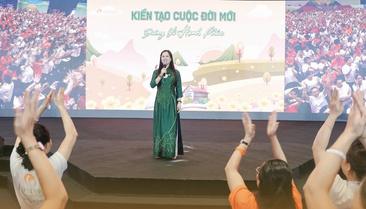 Tại sao chồng không tán thành việc vợ đi học