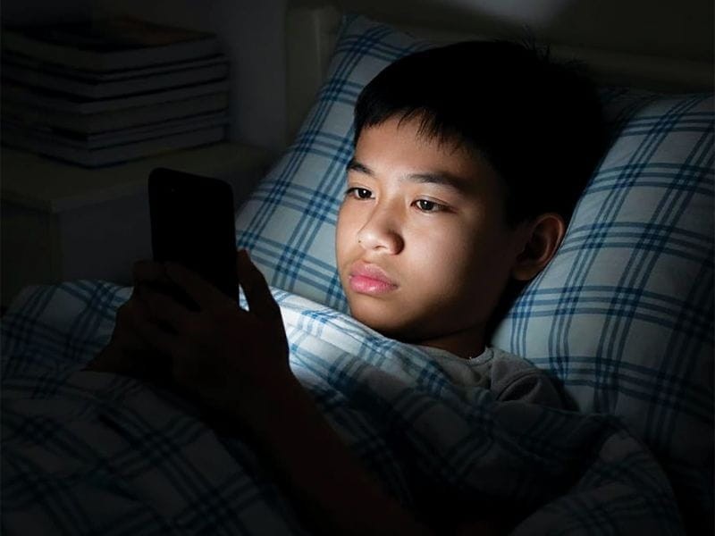 Cách dạy trẻ 12 tuổi bướng bỉnh