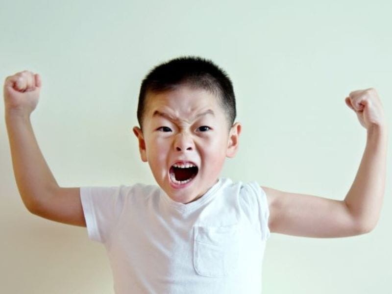 Cách dạy trẻ 5 tuổi bướng bỉnh