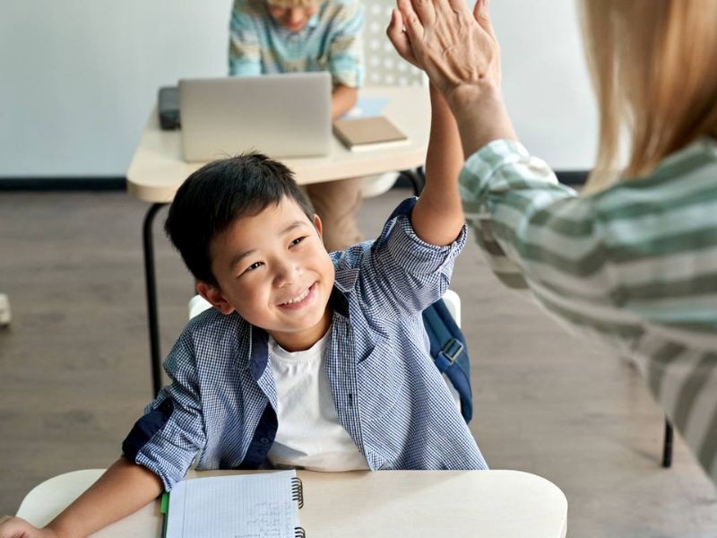 Cách dạy trẻ 9 tuổi bướng bỉnh