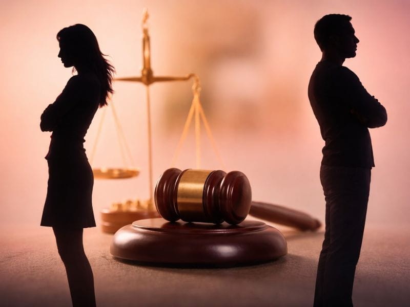 Ngoại tình là gì