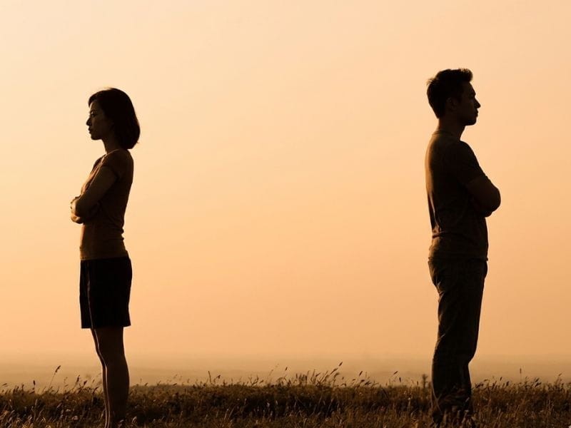 Phụ nữ thông minh làm gì khi chồng ngoại tình