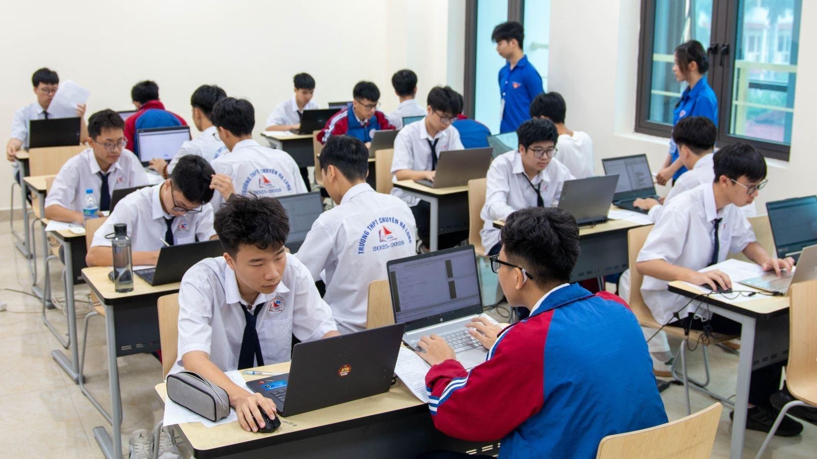 Kỳ thi tuyển sinh lớp 10 THPT
