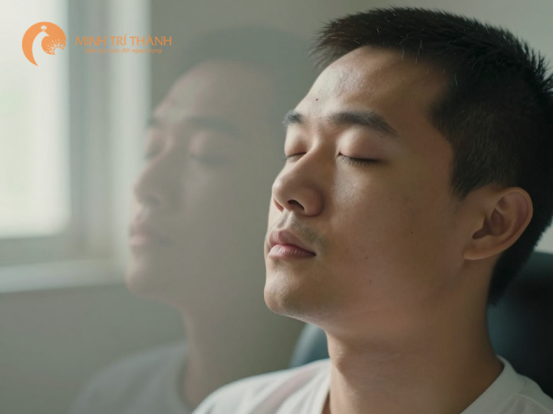 thôi miên cướp tài sản